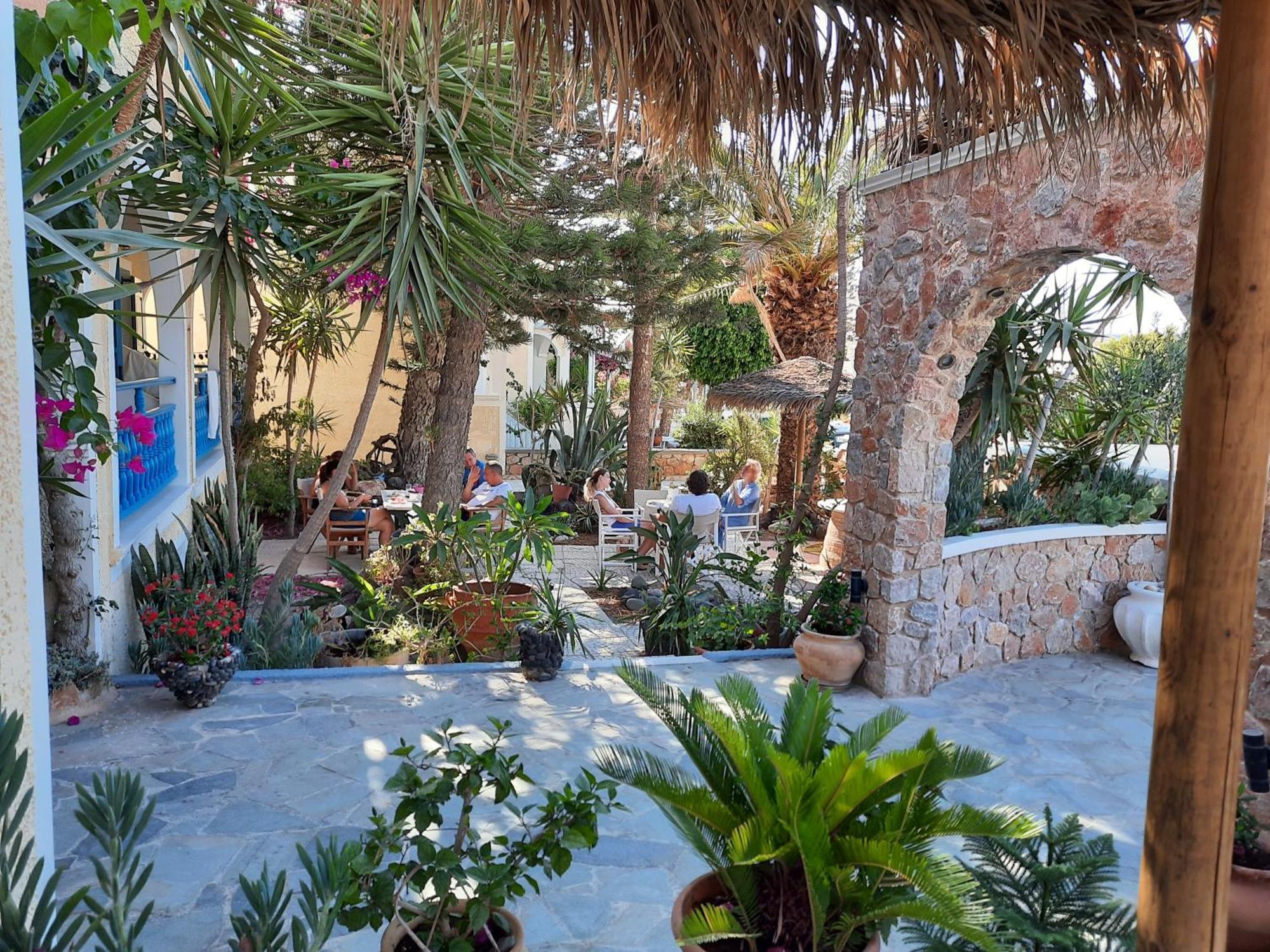 Hotel Zeus Kamári Kültér fotó
